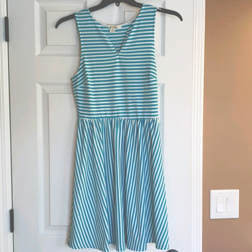 Miami teal & white fit & flare skater dress sz m